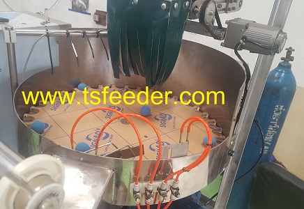Rotary type feeder counter